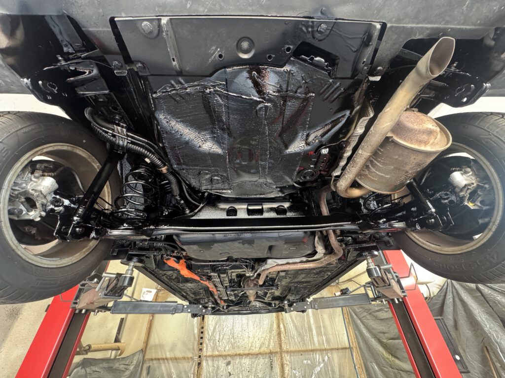 Unterboden mit Dinitrol 4941 behandelt